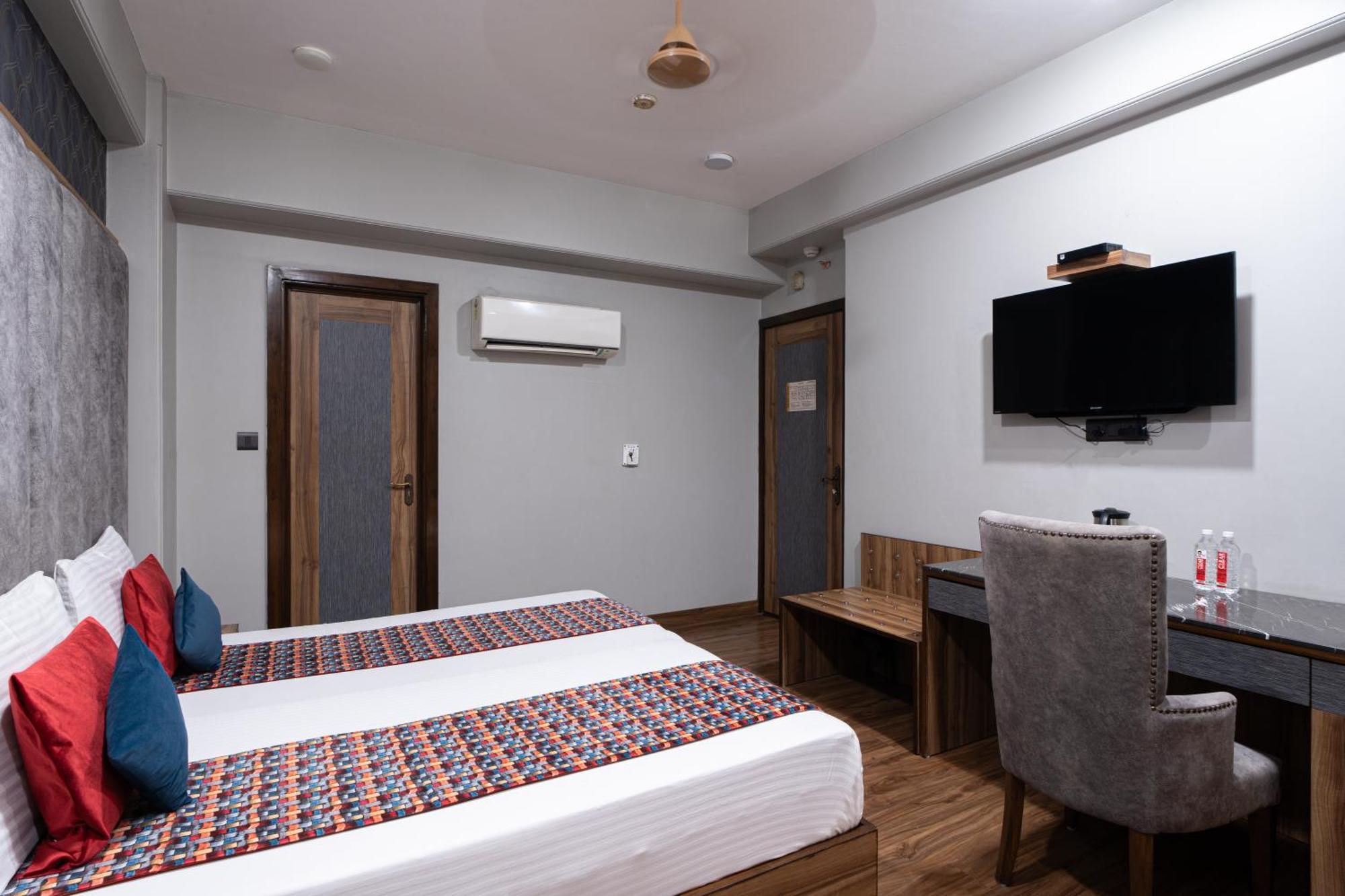 Hotel Sunstar Grand Deli Exterior foto