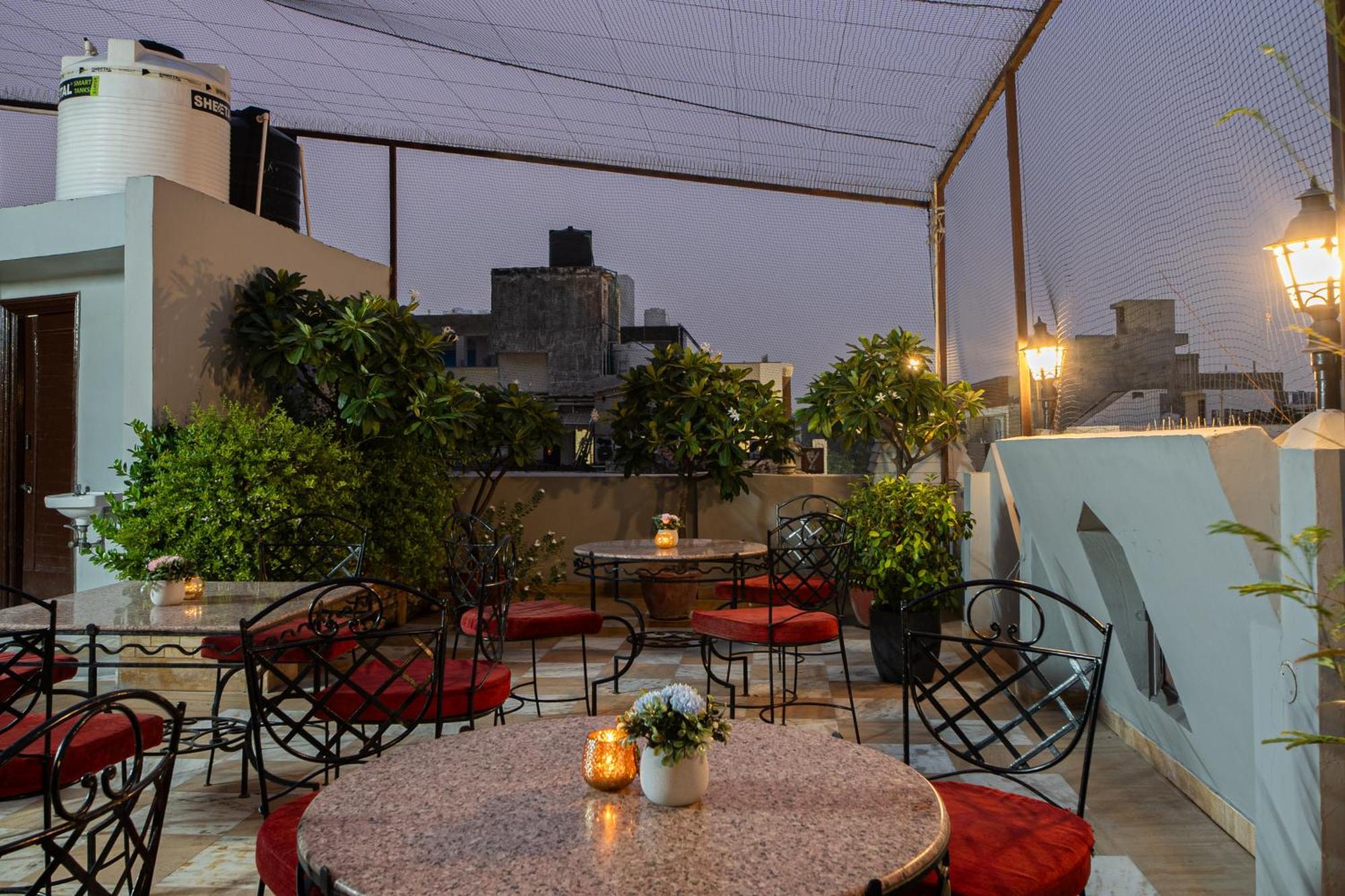 Hotel Sunstar Grand Deli Exterior foto