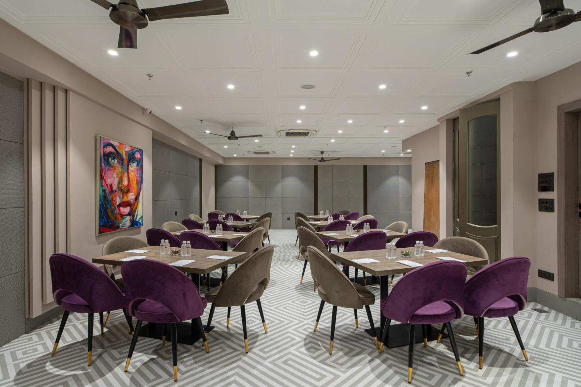 Hotel Sunstar Grand Deli Exterior foto